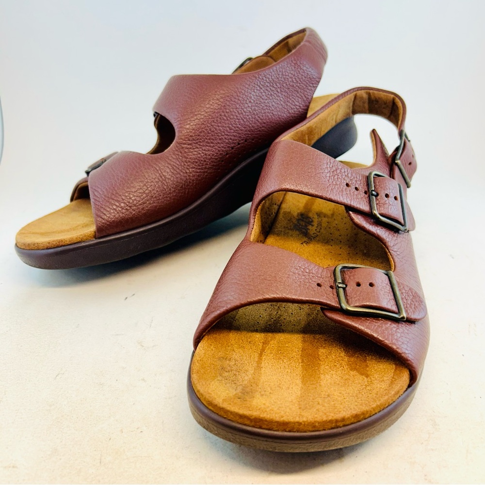 SAS Men's Brown Bravo Heel Strap 3 Buckle Comfort Sandals, size 10 M
